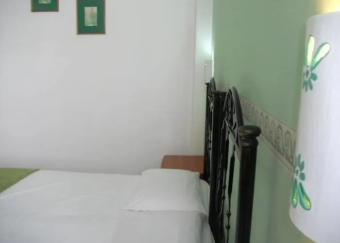 Guest house Le Pavoncelle 5*