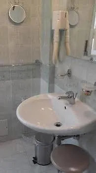 Guest house Le Pavoncelle 5*